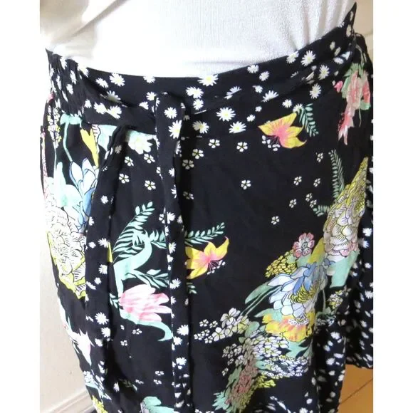 Maaji Black Bouquet Maxi Wrap Skirt Cottagecore/Bohochic  S EUC - Picture 3 of 11
